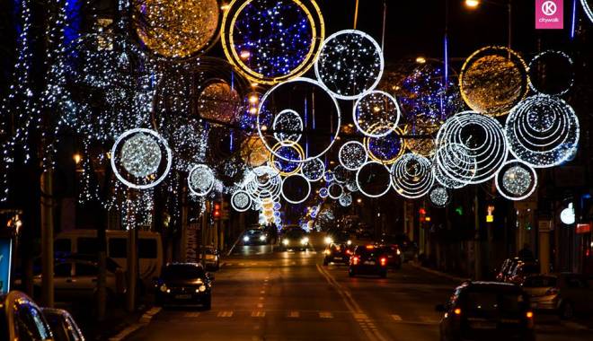 Imagini de poveste! Au fost aprinse luminițele în Constanța. Cum s-a pregătit orașul pentru Crăciun - luminite-1417945139.jpg
