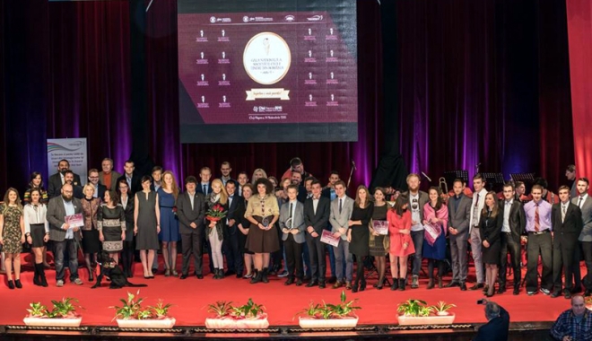 Luna viitoare, Gala Tineretului din România - luna-1507563231.jpg