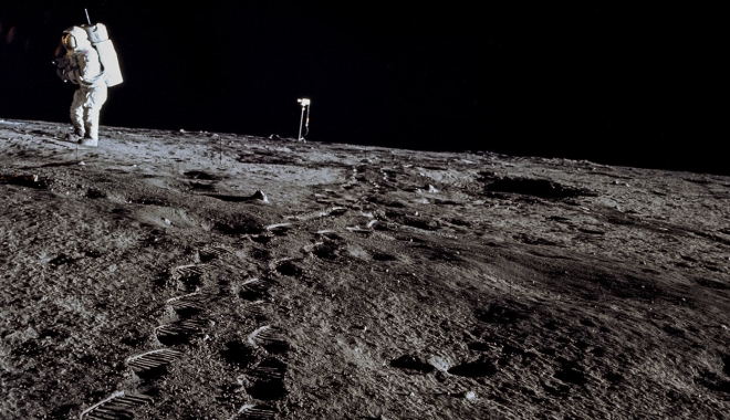 Astronauții americani ar putea ajunge din nou pe Lună și chiar pe Marte - luna-1513012140.jpg