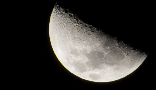 China urmează să exploreze fața întunecată a Lunii - luna-1544265108.jpg