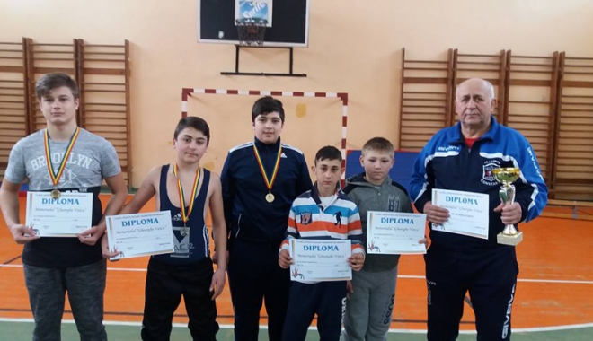 Luptătorii și-au făcut încălzirea înaintea Memorialului 