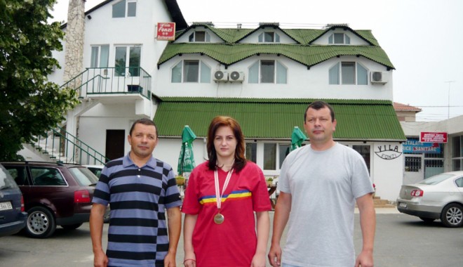 Campionatele Naționale de Lupte, dominate de sportivi constănțeni - lupte-1375279831.jpg