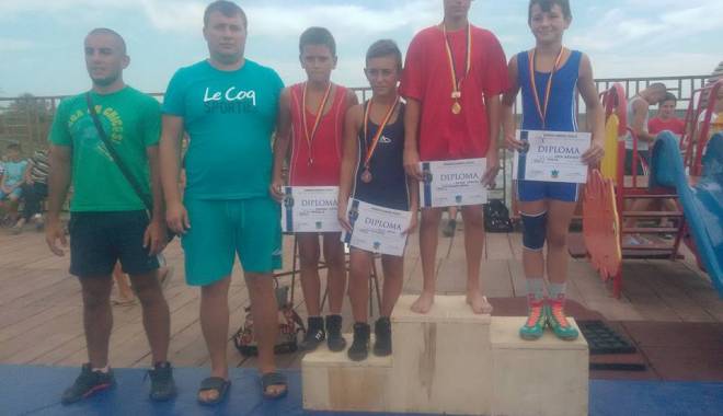 Lupte: Sportivii de la CS Mangalia au câștigat trei medalii de aur la Cupa Jegalia - lupte-1441718437.jpg