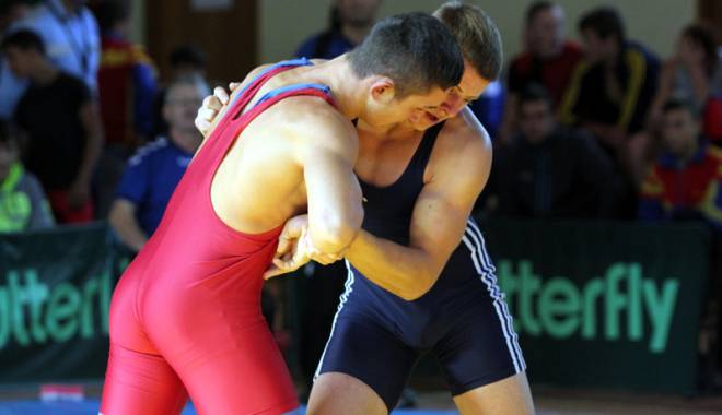 Cinci luptători de la CS Farul speră la podiumul Memorialului 