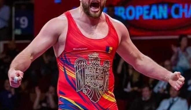 Lupte / Alin Alexuc a fost desemnat „Sportivul anului FRL” - luptealin-1609688082.jpg