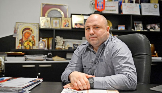 Răzvan Pârcălabu este noul președinte al FR Lupte - luptepresedinte-1359134652.jpg