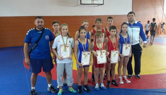 Lupte: Sportivii Mangaliei, pe podium la Memorialul 