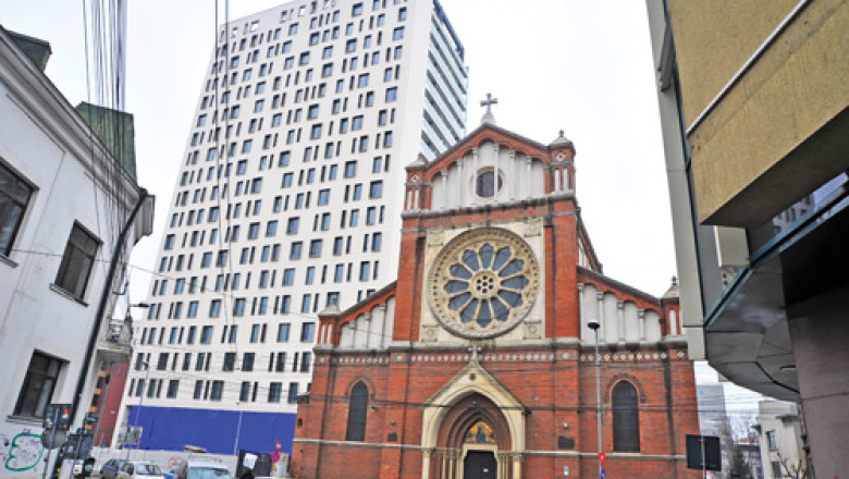 Instanța a decis: Cathedral Plaza poate fi demolată! Operațiunea va costa între 5 și 8 milioane de euro
