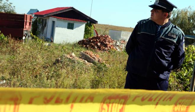Macabru: cadavru găsit pe câmp, la marginea Constanței - macabrucadavrucamp-1427912373.jpg