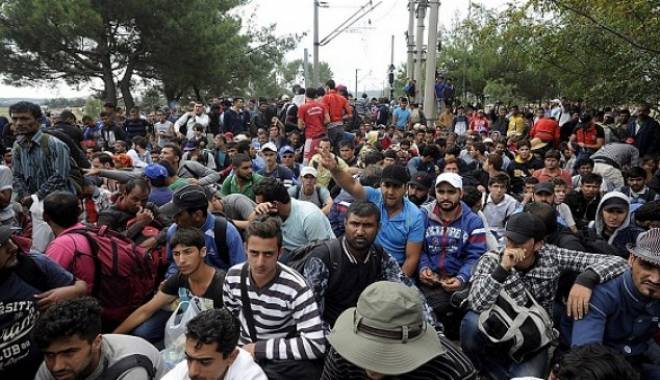 Valul migrator se intensifică din nou la granița dintre Macedonia și Serbia - macedonia-1453945182.jpg