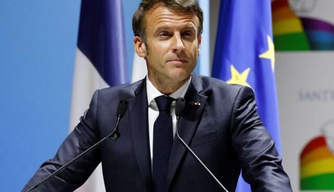 Preşedintele francez Macron lansează un laborator internaţional pentru protecţia copiilor online - macroncopii-1668186593.jpg