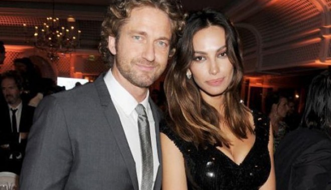 Gerard Butler, în România pentru Mădălina Ghenea? - madalinagheneasigerardbutler-1374341225.jpg