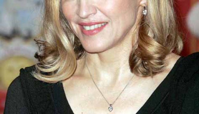 Madonna îl susține pe Obama - madona-1347201318.jpg