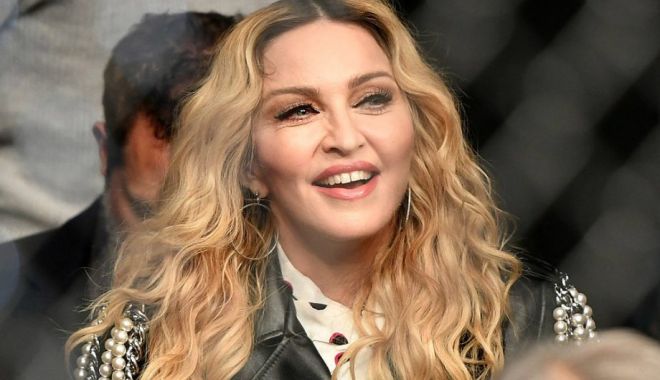 Madonna împlinește 60 de ani. Sărbătorește în Maroc - madonnaheadshot920x585-1534421177.jpg