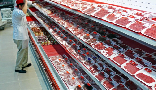 De ce protejează  Protecția Consumatorilor hipermarketurile cu probleme? - mafiacarnii-1394816079.jpg
