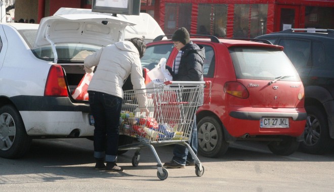 Scumpiri pe bandă, la finele anului trecut - magazin-1358851655.jpg