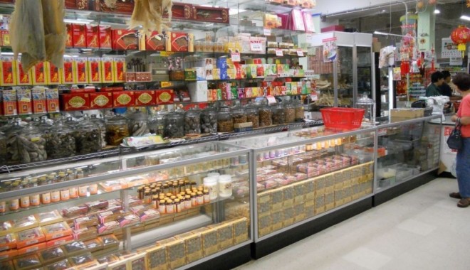 Peste 17 tone de produse alimentare, aruncate în doar o săptămână - magazinjpg1382427416-1384867177.jpg