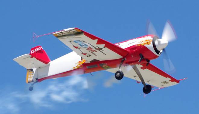 Magic: Aeromania 2015. Show aerian de excepție pe Aeroportul Tuzla! - magie-1433434387.jpg
