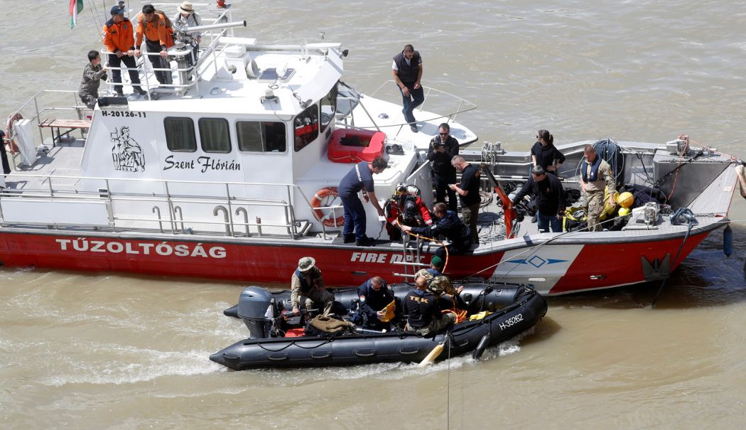 Doi morţi şi cinci dispăruţi după o coliziune pe Dunăre - mai-multi-morti-coliziune-dunare-1716122148.jpg
