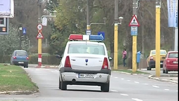 Un polițist și un jandarm au fost atacați cu un pistol cu bile pe stradă de un șofer recalcitrant - mai29588800-1560599850.jpg