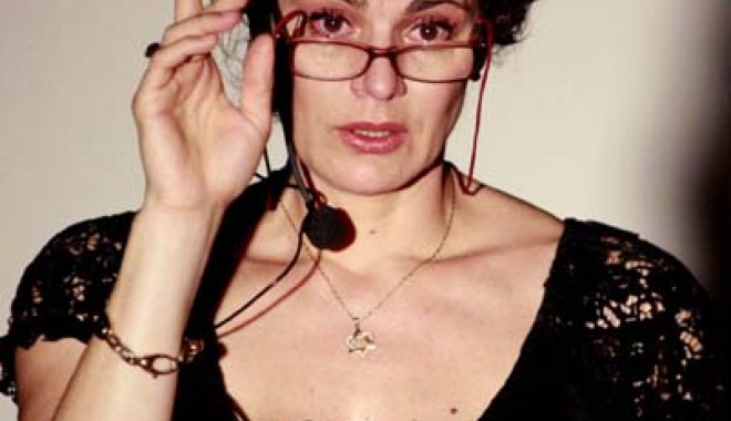 Maia Morgenstern va juca alături Sharon Stone - maiamorgenstern844139l-1343747435.jpg