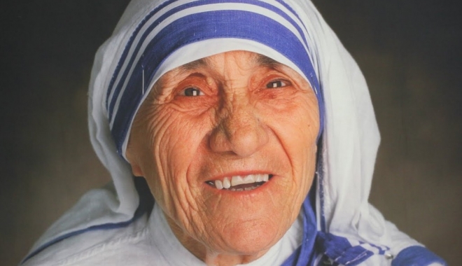 Moment istoric la Vatican: Maica Tereza a fost declarată sfântă de către Papa Francisc - maicatereza1e1414160953643-1472980840.jpg