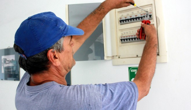 Mai multe localități din județ, fără curent electric - maimultelocalitati-1404143834.jpg