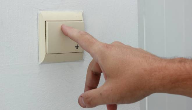 Mai multe localități,  fără curent electric - maimultelocalitati-1442159657.jpg