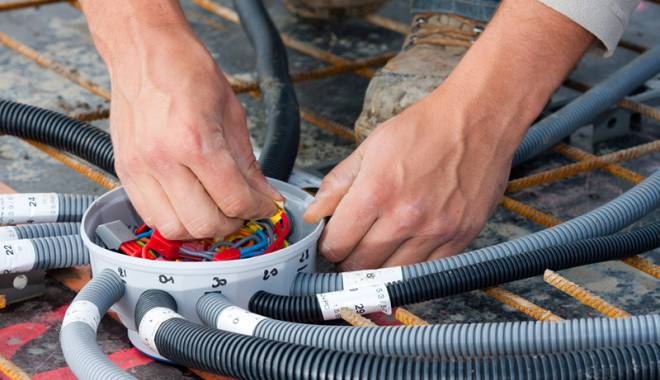 Mai multe străzi din Constanța, fără curent electric - maimultestrazicurent-1420984194.jpg