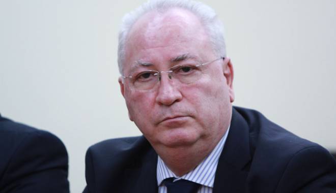 Mai mulți foști miniștri, printre care  și Puiu Hașotti, denunțați la Parchet - maimultifostiministriipuiuhasoti-1423238782.jpg