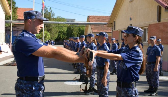 Ceremonie de înmânare a armamentului individual la Școala de Maiștri Militari - maistri-1599996730.jpg