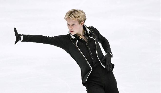 Moment istoric în patinajul artistic! Primul sportiv care a reuşit toate cele şase sărituri cvadruple în competiţie