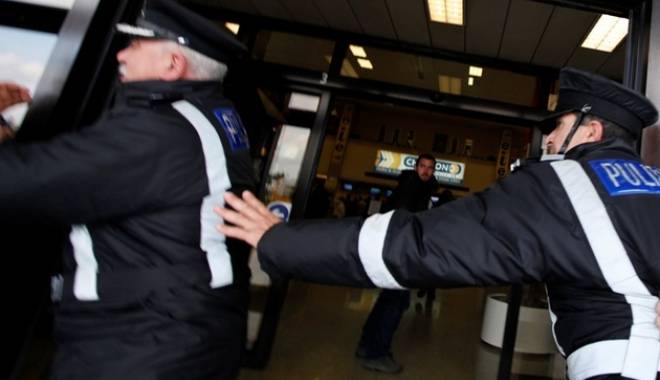 Prins pe aeroport cu droguri ascunse în ...dulciuri! - maltaaeroport-1415539767.jpg