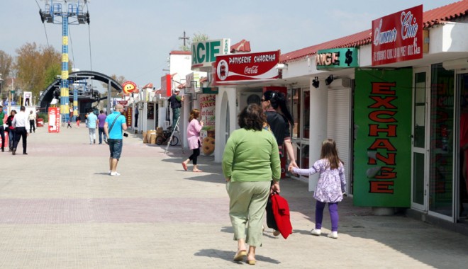 35 de hotelieri de pe litoral au tăiat prețurile. Mamaia, cea mai căutată stațiune - mamaia-1378157523.jpg