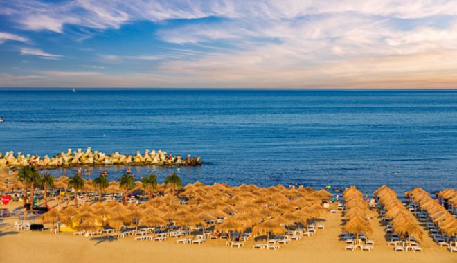 Sezonul estival continuă la Mamaia, cu vreme de vară și prețuri de extrasezon - mamaia-1695222667.jpg