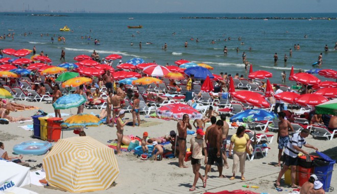 30.000 de turiști petrec, de 1 Mai, în Mamaia! - mamaia145-1366821278.jpg