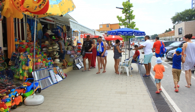 Controale pe litoralul românesc. Ce nereguli s-au găsit în stațiunea Mamaia - mamaiapromendazonaperla3-1502098392.jpg
