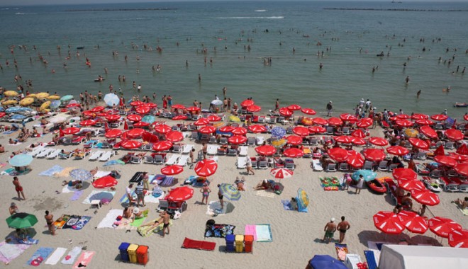 Vreme perfectă pentru plajă, în weekend - mamaiavazutadesusturisti24-1339783878.jpg
