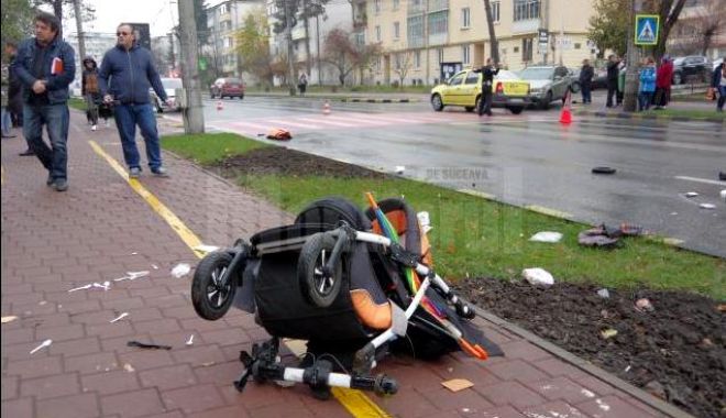 Mamă și bebelușul ei, loviți pe trecerea de pietoni - mamasibebelusuleilovitipetrecere-1542201105.jpg