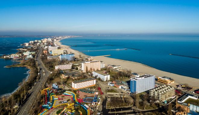 Licitaţie publică pentru închirierea a 12 sectoare de plajă - mamia-1623930564.jpg