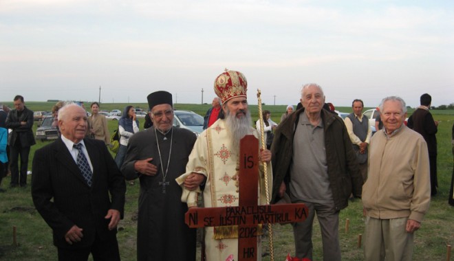 IPS Teodosie va oficia la Mănăstirea de la Poarta Albă - manastirepoartaalba-1369941277.jpg