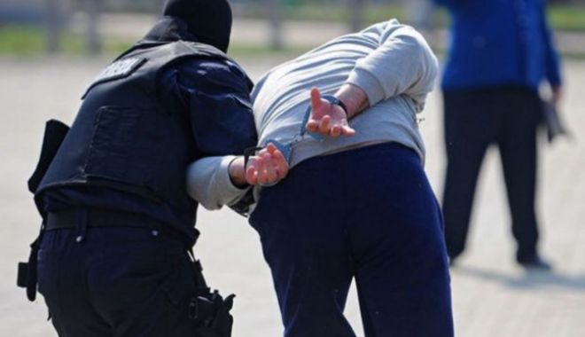 Urmărit internațional prins de polițiștii constănțeni - mandat-1549025788.jpg