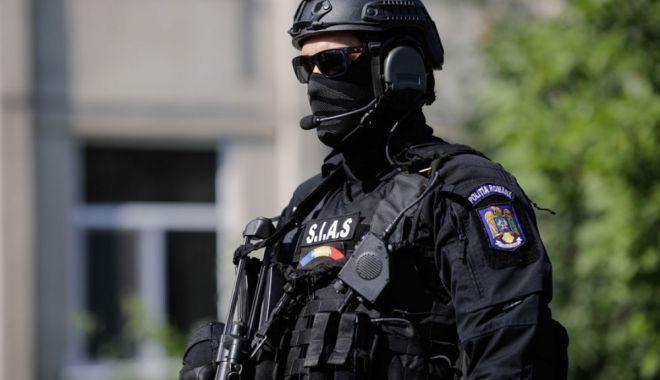 Infractori băgați după gratii, la Poarta Albă - mandate-1625673613.jpg