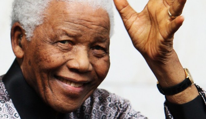 Nelson Mandela, spitalizat  pentru o infecție pulmonară recurentă - mandela-1364531460.jpg