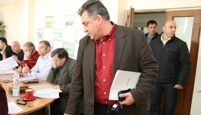 Cine minte la Mangalia? - mangalia-1311620319.jpg