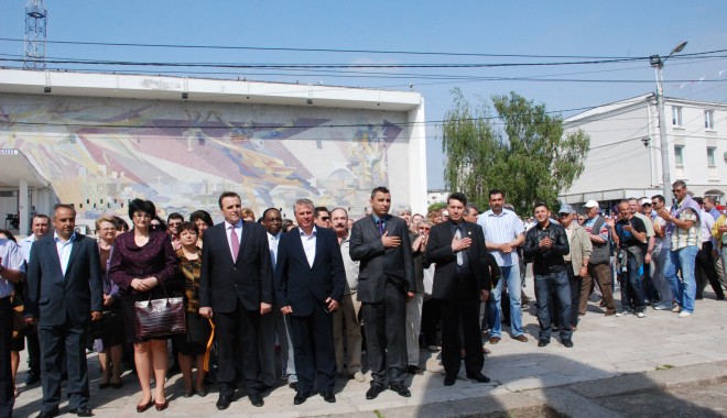 Cum a fost sărbătorită Ziua Independenței de Stat la Mangalia - mangalia-1336566462.jpg