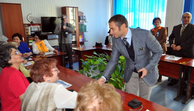 Edilul din Mangalia a participat la reuniunea promoției 1962-1963, la Colegiul Economic Mangalia - mangalia-1380900712.jpg