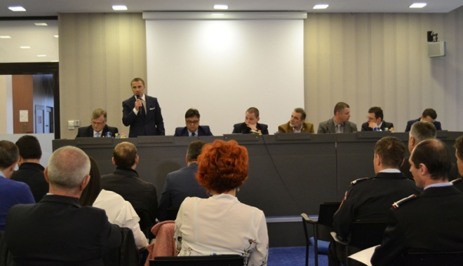 Primăria Mangalia va supraimpozita clădirile rămase în paragină - mangalia-1492792271.jpg