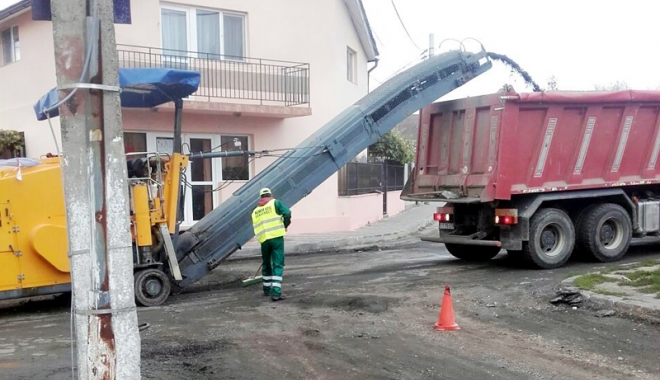 Primăria Mangalia a demarat programul de asfaltare  a mai multor străzi - mangalia-1510153188.jpg