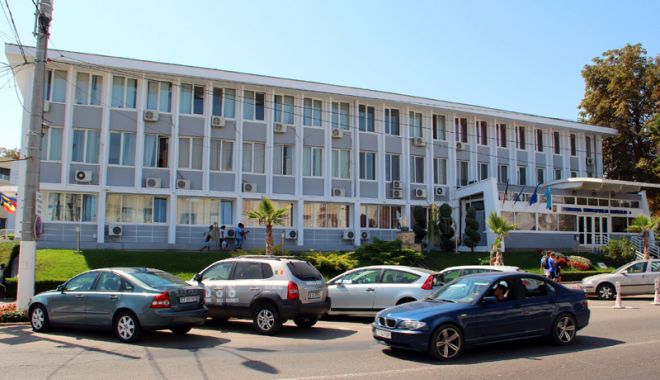 Regulamentul locurilor de parcare, în dezbaterea CL Mangalia - mangalia-1525278968.jpg